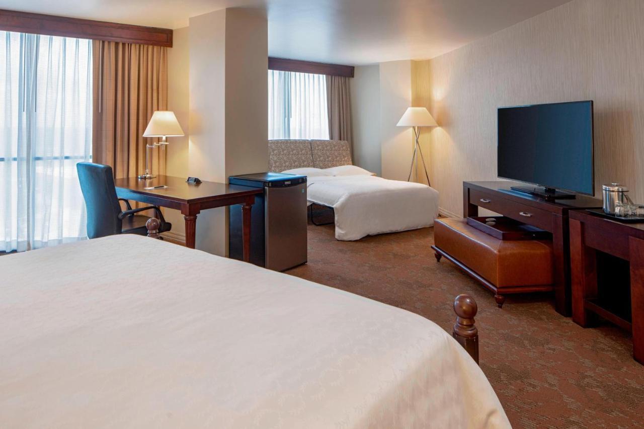 Sheraton Houston Brookhollow Hotel Esterno foto