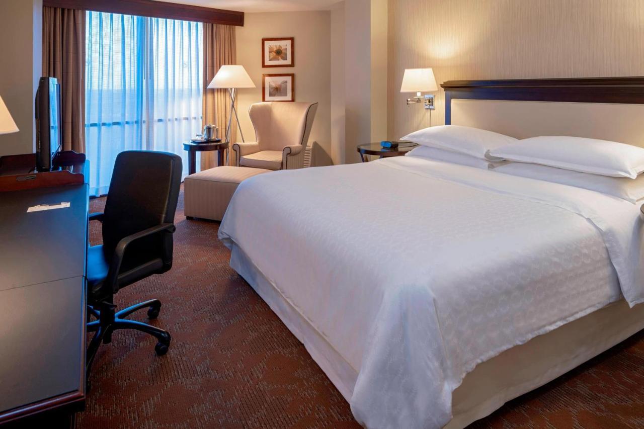 Sheraton Houston Brookhollow Hotel Esterno foto