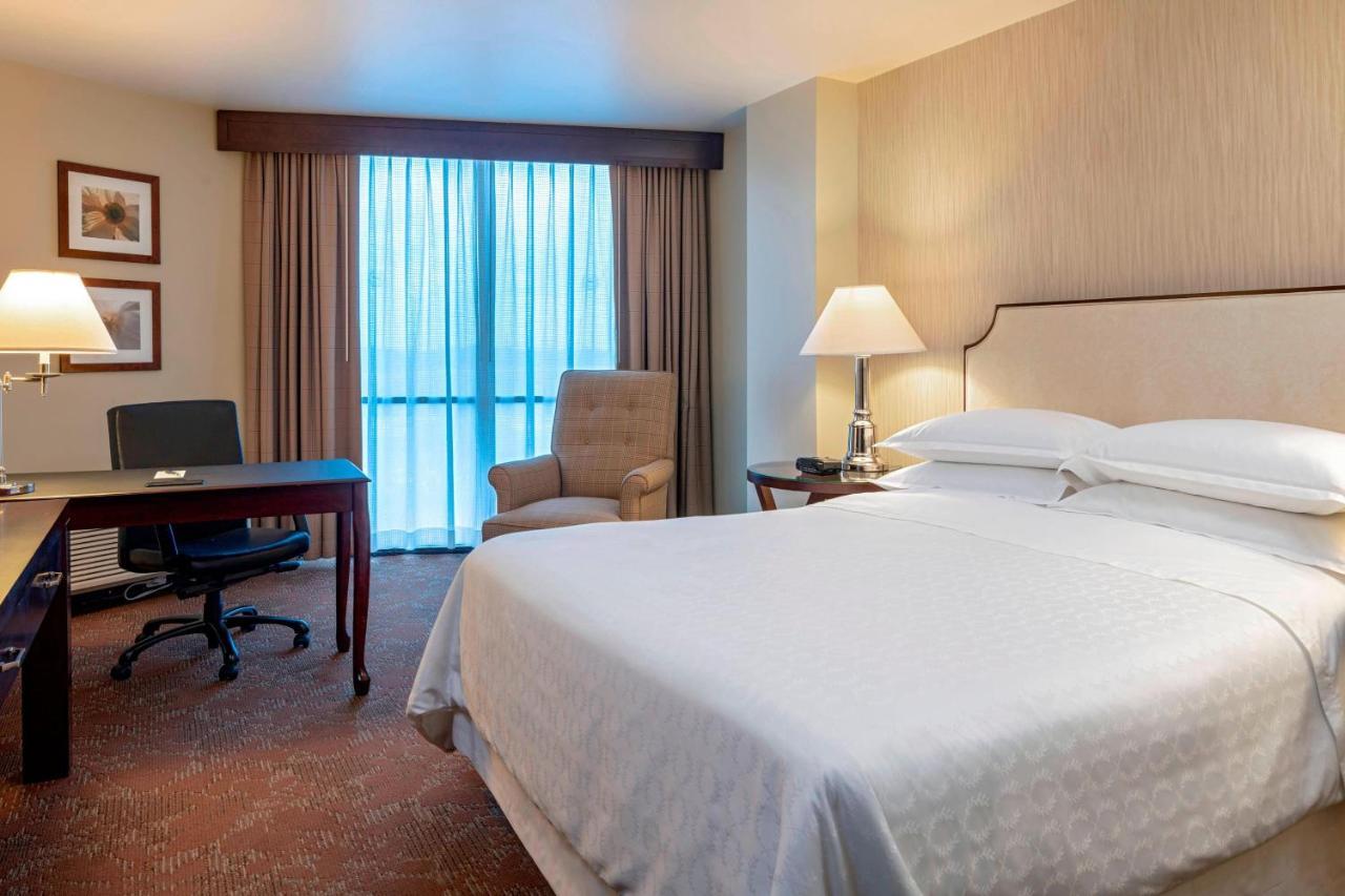 Sheraton Houston Brookhollow Hotel Esterno foto
