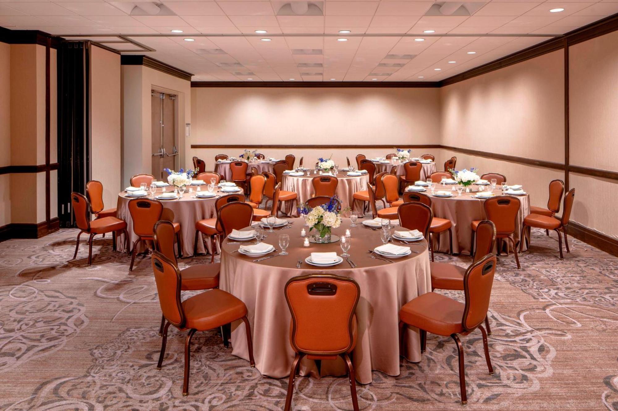 Sheraton Houston Brookhollow Hotel Esterno foto