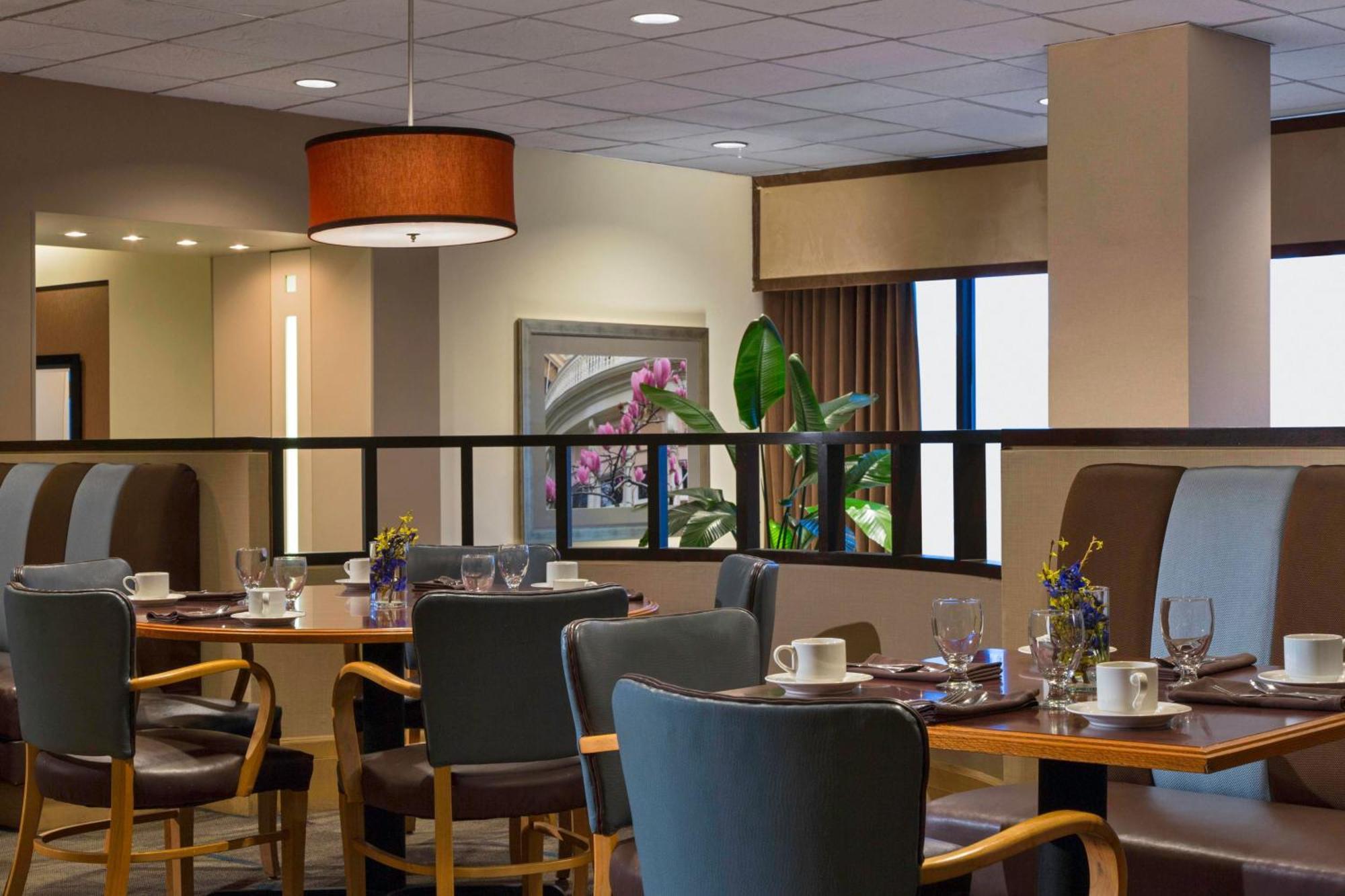 Sheraton Houston Brookhollow Hotel Esterno foto