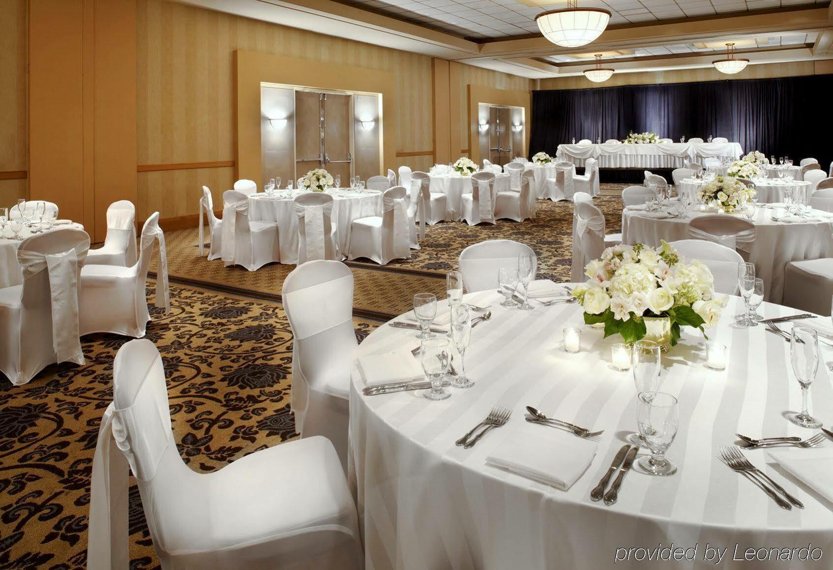 Sheraton Houston Brookhollow Hotel Esterno foto